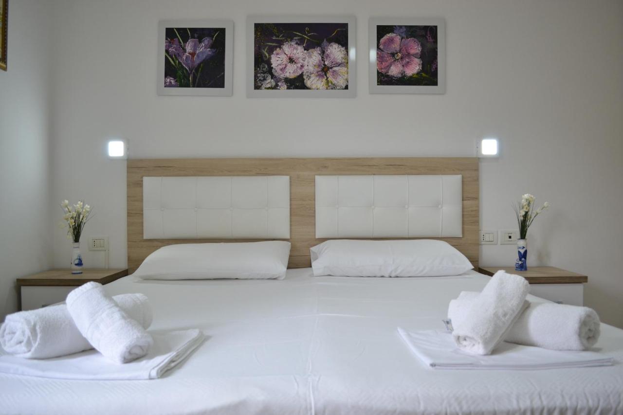 Flowers & Green 2 Bedrooms Apartment & Box Garage Vlorë 외부 사진