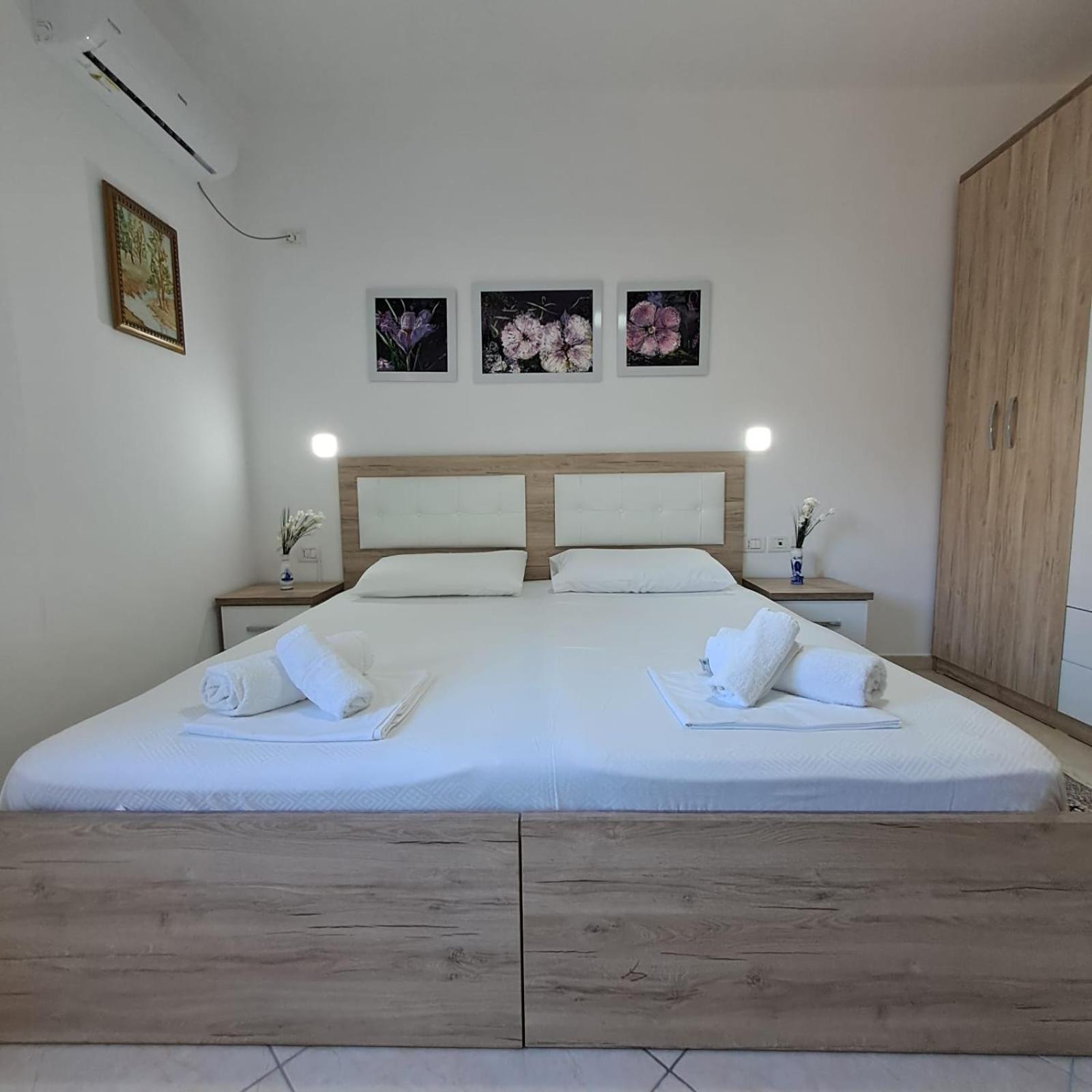 Flowers & Green 2 Bedrooms Apartment & Box Garage Vlorë 외부 사진
