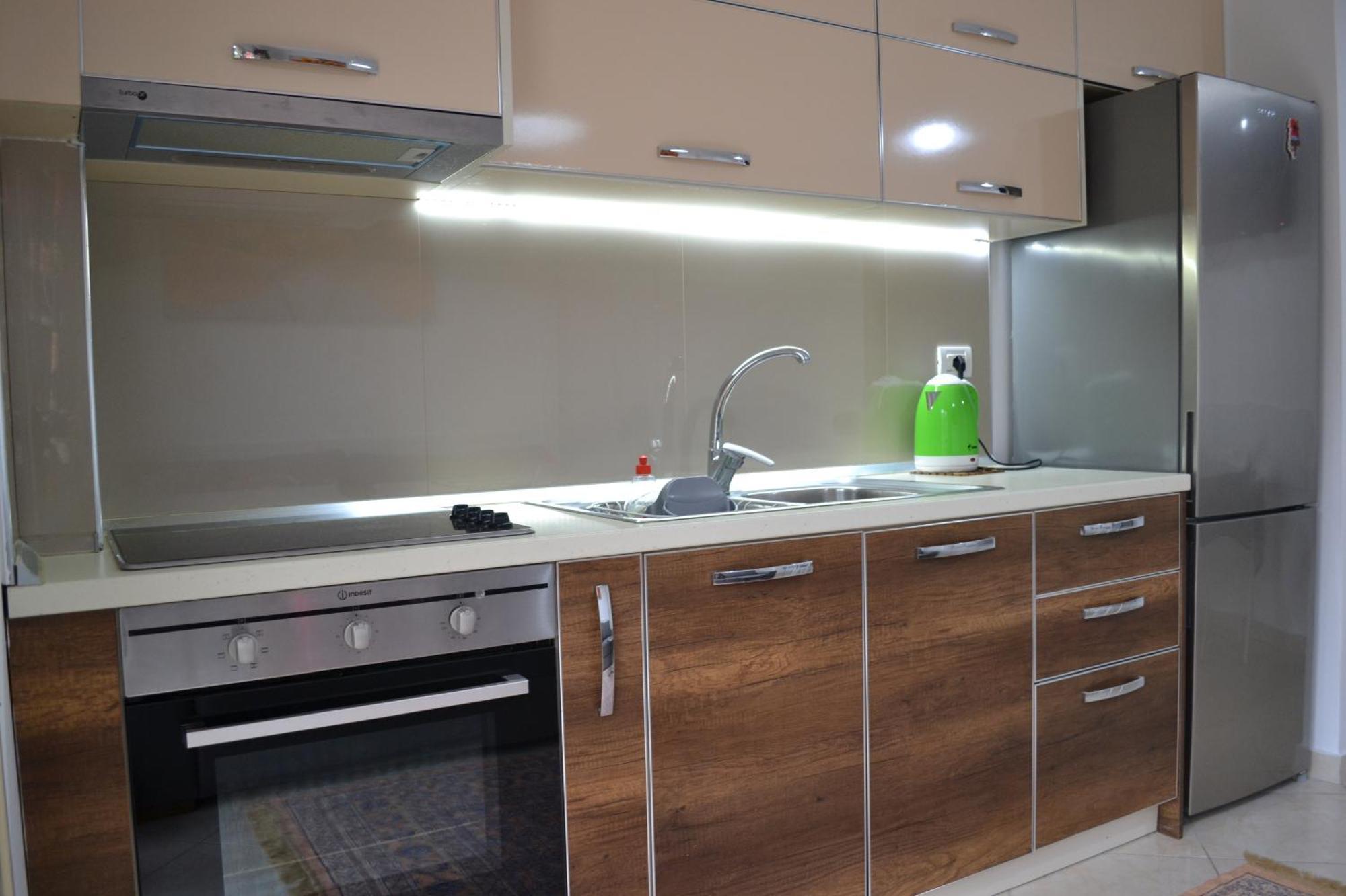 Flowers & Green 2 Bedrooms Apartment & Box Garage Vlorë 외부 사진